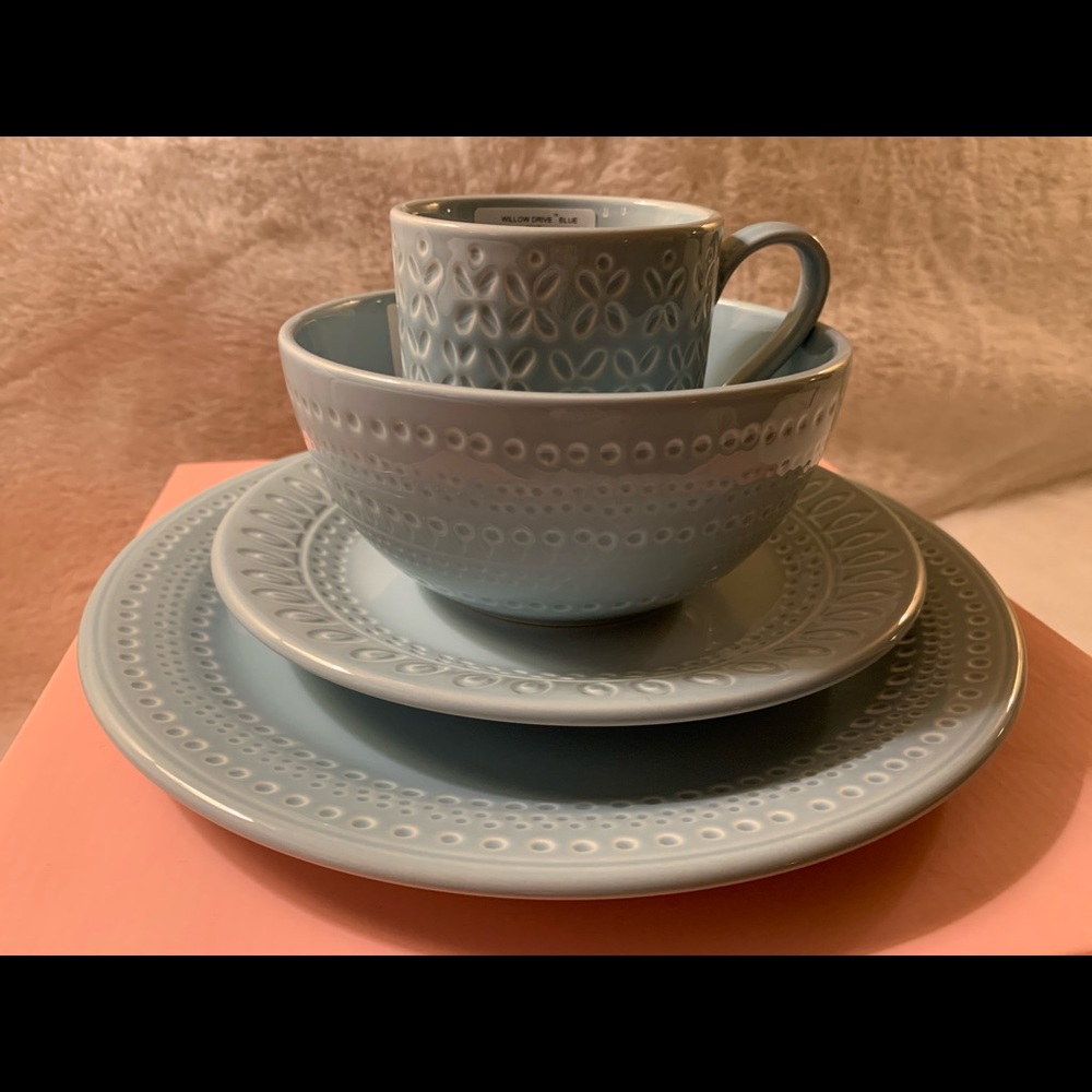 NIB Kate Spade 4 piece place setting